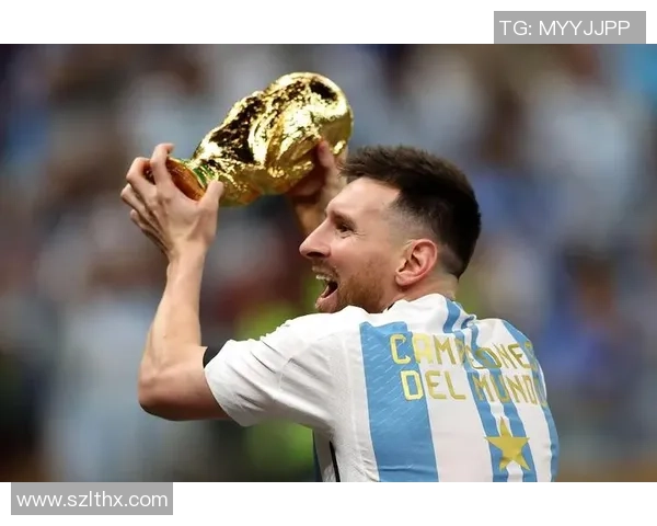 十大足球巨星的标志性招牌动作揭秘 助你了解球场上的绝技与风采